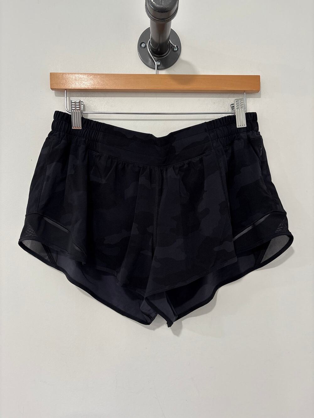 Lululemon Hotty Hot Shorts Black Camo Size 10
